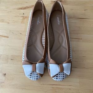 Textured flats size 6.5